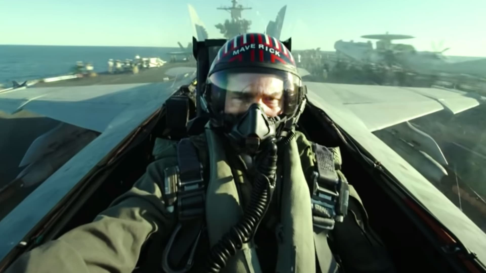 “Top Gun” filmi 25 gün ərzində 900 milyon dollar gəlir əldə edib